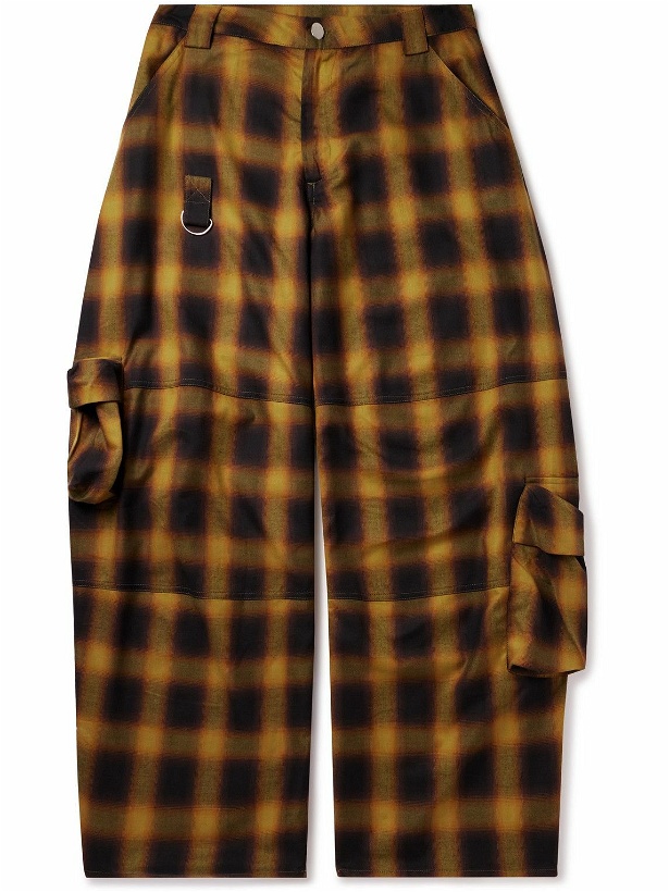 Photo: Collina Strada - Lawn Wide-Leg Checked Organic Cotton-Flannel Cargo Trousers - Brown