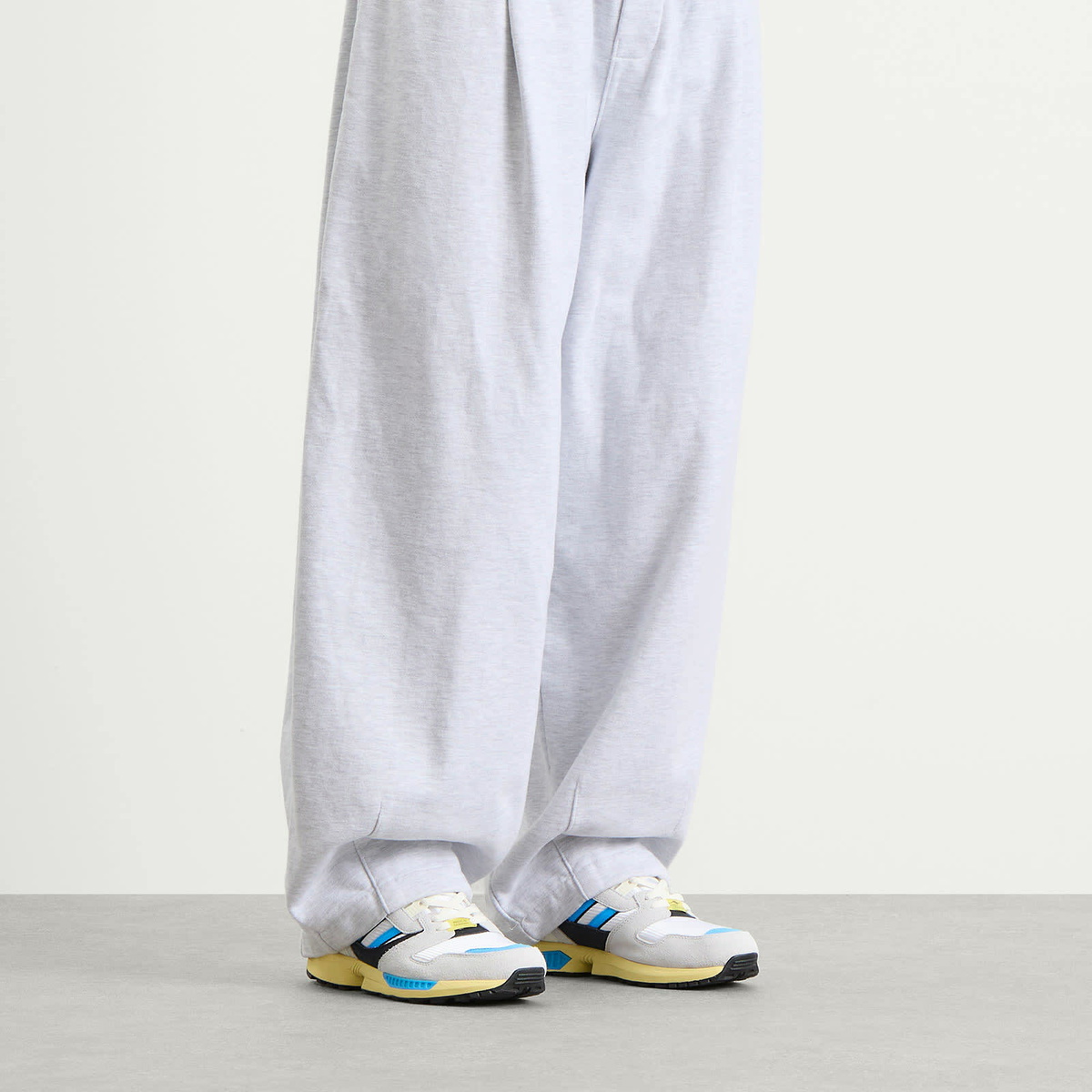 Adidas Men's Zx 8000 Mig Sneaker in Ftwr White/Lucid Aquamarine