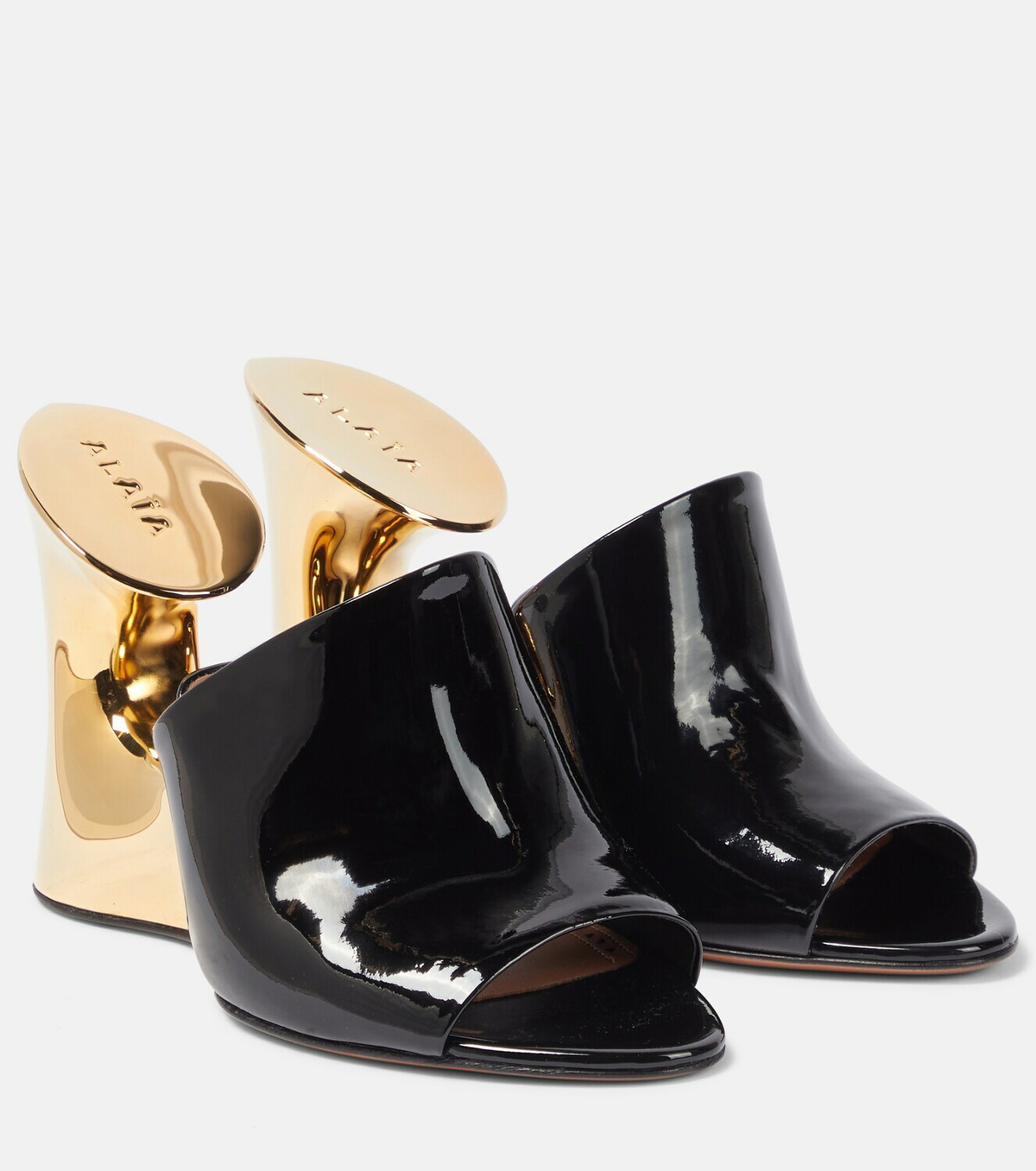 SALE【Alaia】インフラディート フラットミュール ALAIA Net Leather Thong Mules - Bergdorf Goodman