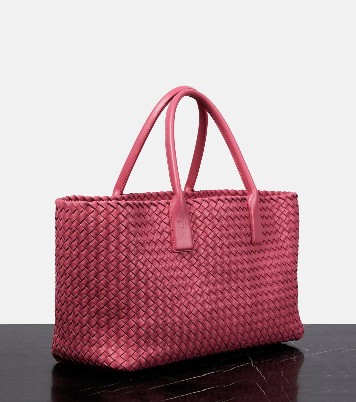Bottega Veneta Cabat Medium leather tote bag Bottega Veneta