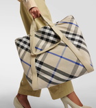 Burberry Large checked jacquard tote bag