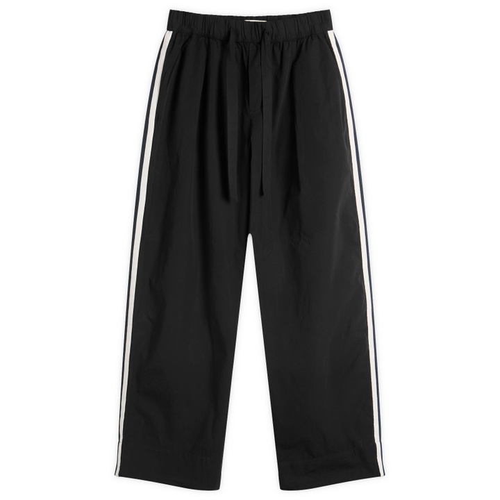 Photo: Tekla Fabrics Poplin Sleep Pant in All Black