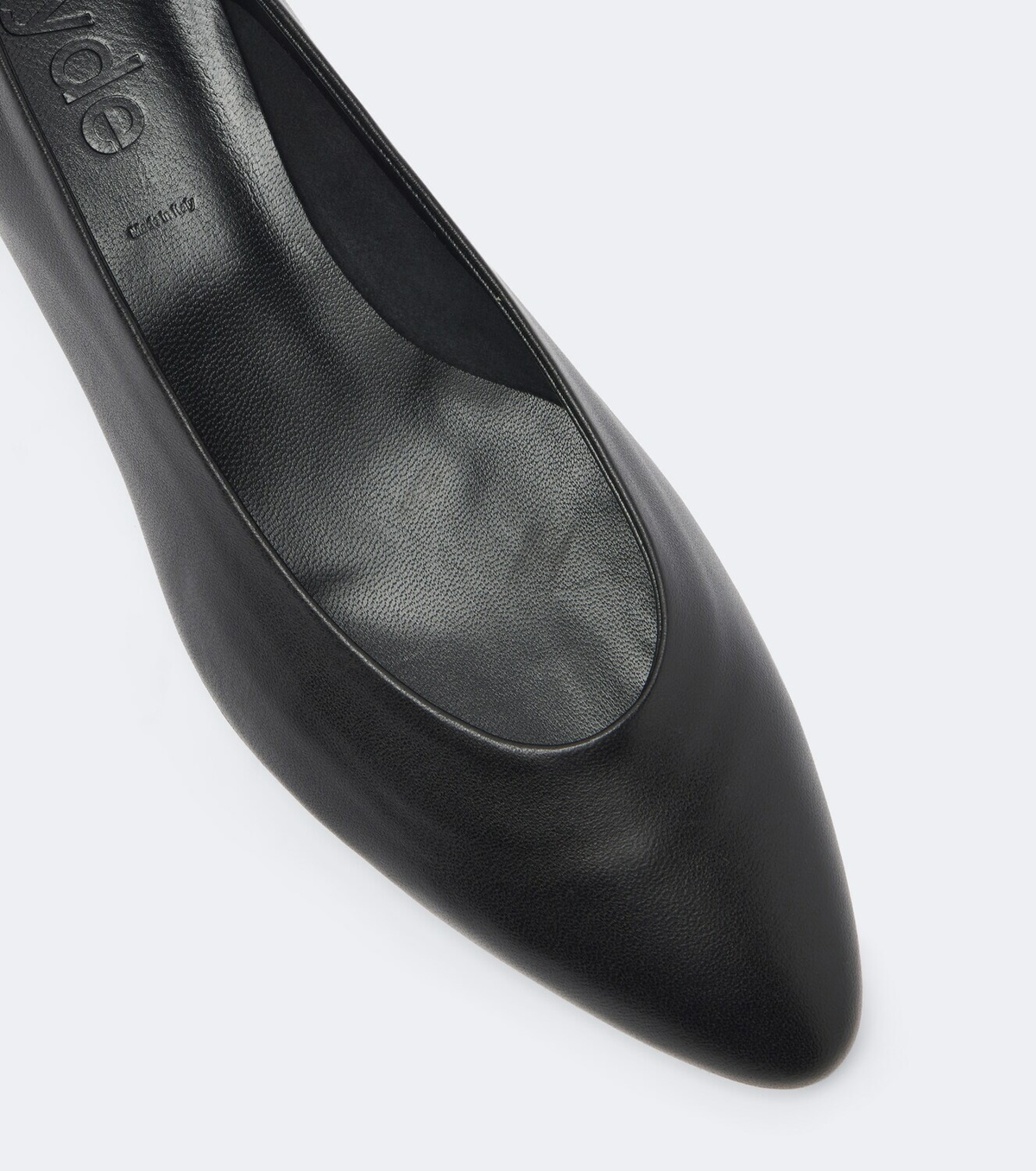 Aeyde Corinne leather pumps