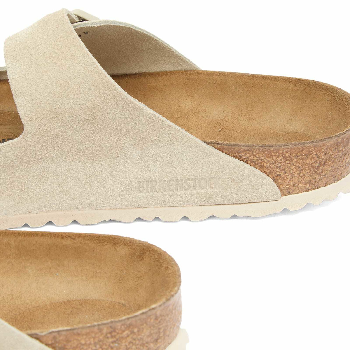 Birkenstock Arizona in Oyster Suede