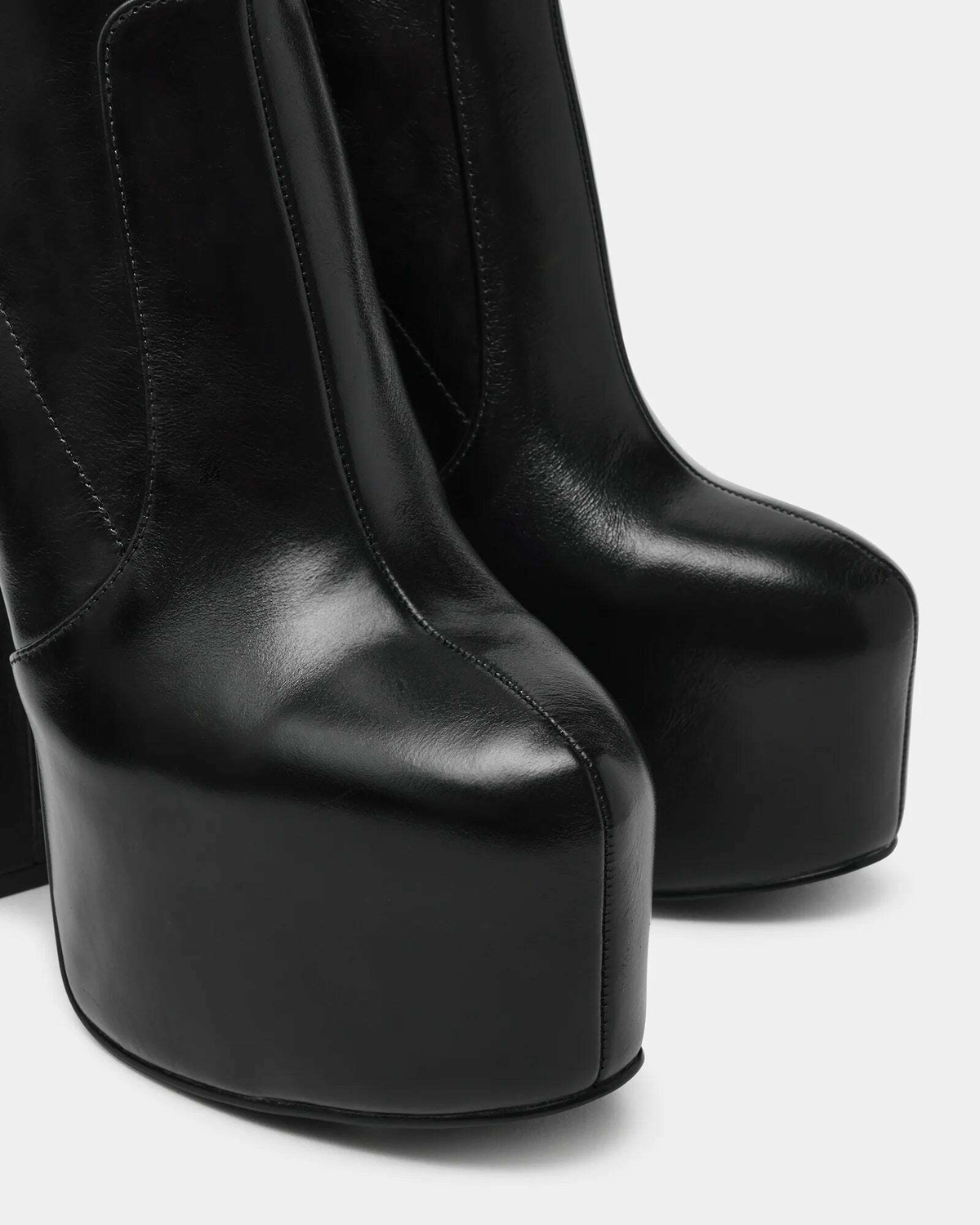 Steve Madden Senara Booties in Black