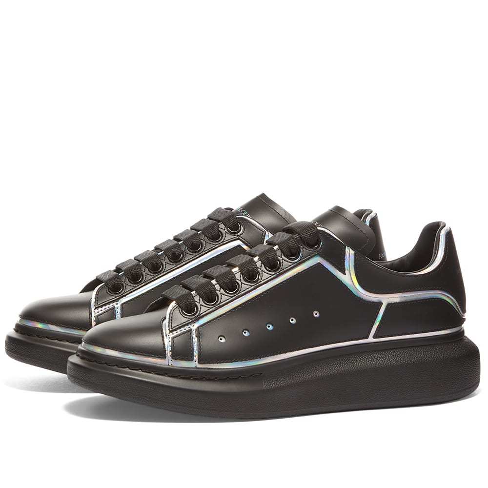 Holographic store alexander mcqueen