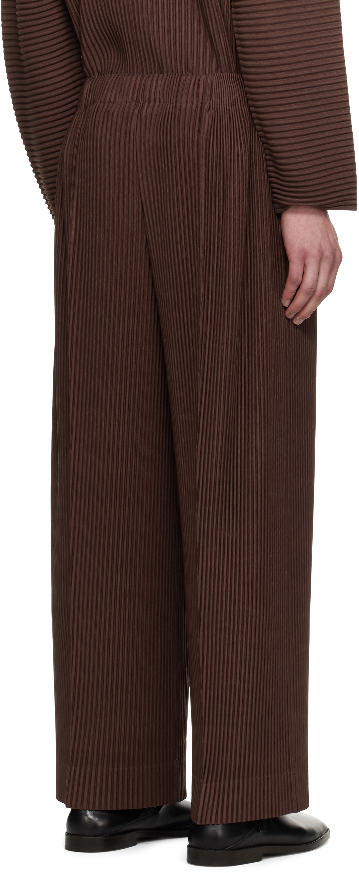 HOMME PLISSÉ ISSEY MIYAKE Brown Monthly Color February