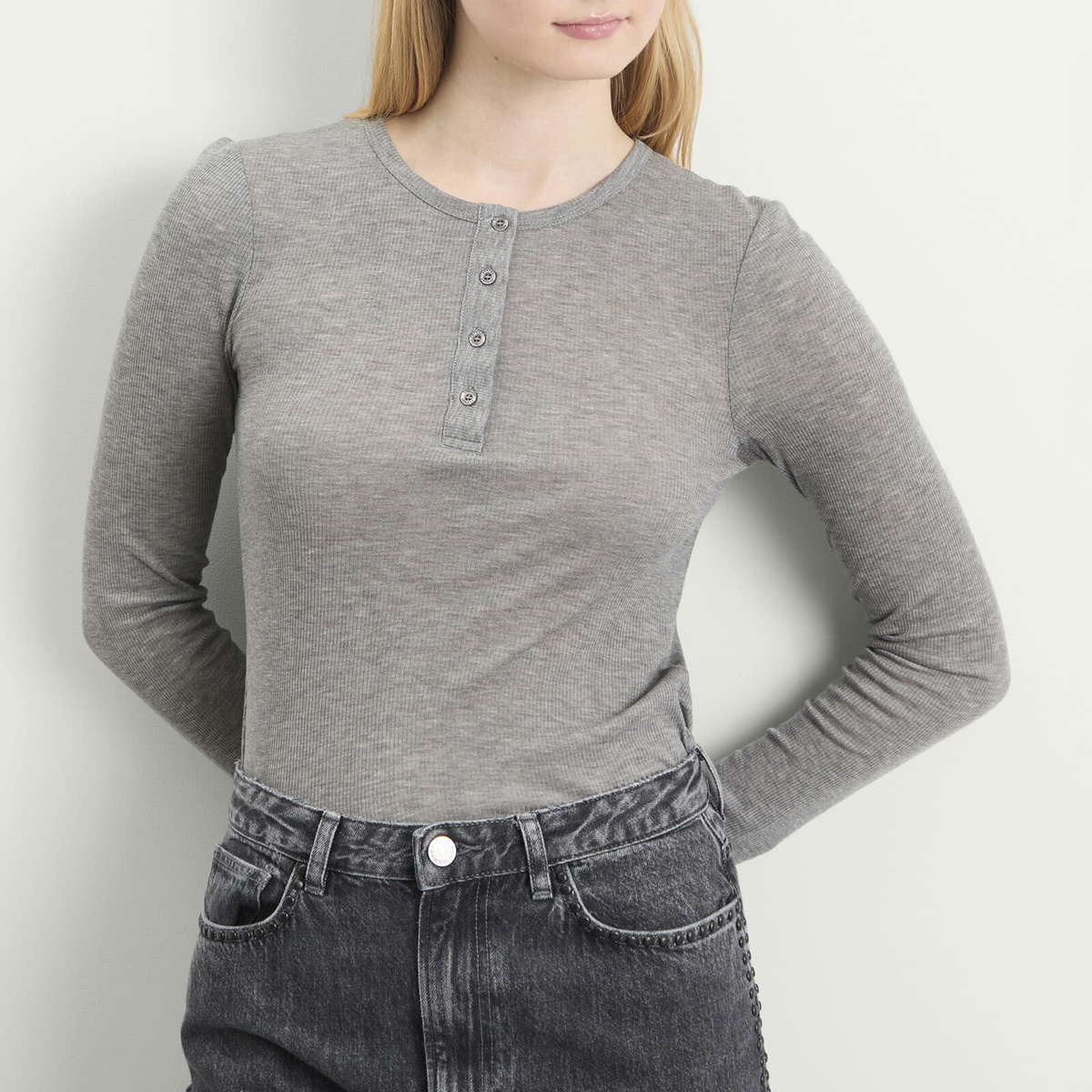 Samsøe Samsøe Women's Sadodo Long Sleeve Henley Top in Mid Grey Melange