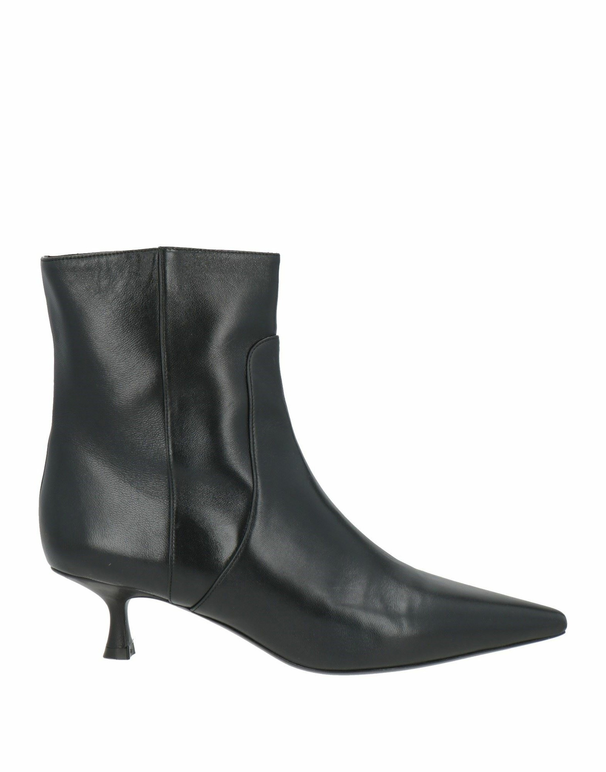 Stuart Weitzman Womens Ankle boots in Black