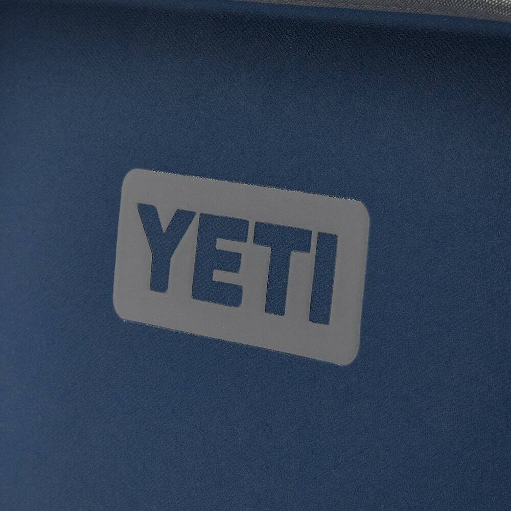 YETI Daytrip Lunch Box, Navy