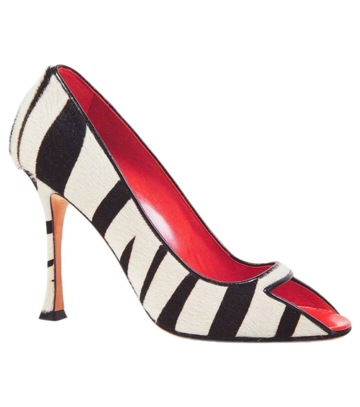 Photo: Taschen Shoes AZ: The Collection of The Museum at FIT book