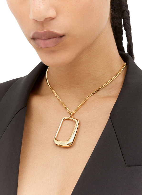 Photo: Jacquemus Le Collier Ovalo Necklace