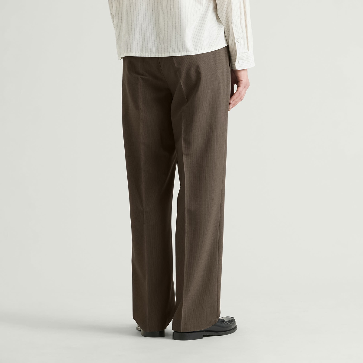 Les Deux Men's Mini Check Tailored Trousers in Dark Sand