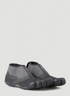 Nin Lo Five Finger Sneakers in Black