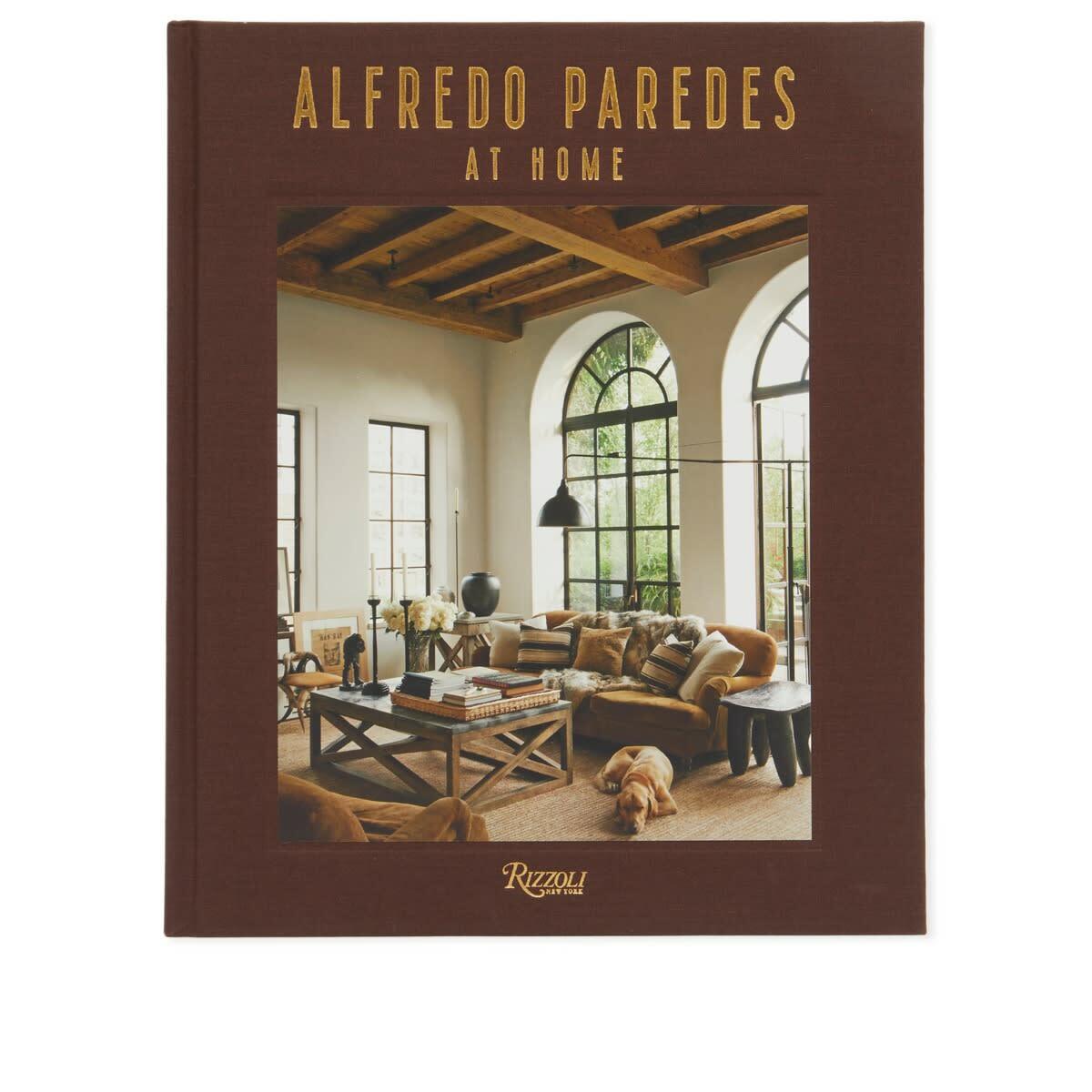 Rizzoli at Home in Alfredo Paredes 