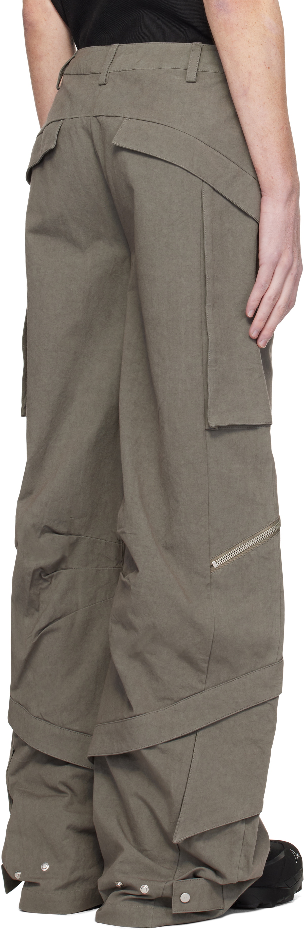 サ*手様 HELIOT EMIL CALYX CARGO PANTS 24SS