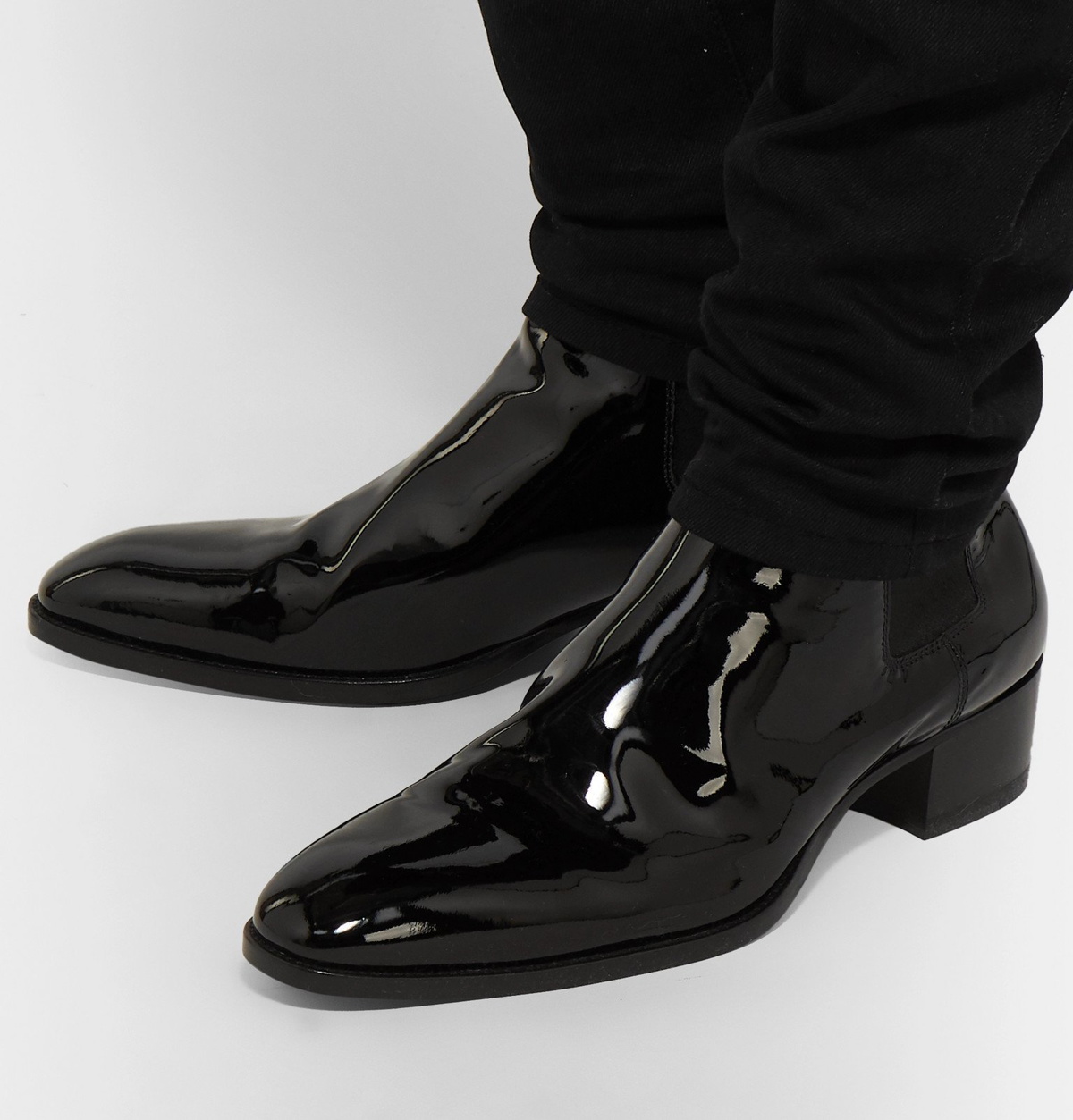 XIV Patent Leather Ankle Boots in Black - Saint Laurent
