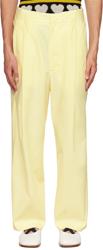 Photo: Meryll Rogge Yellow Pleated Trousers