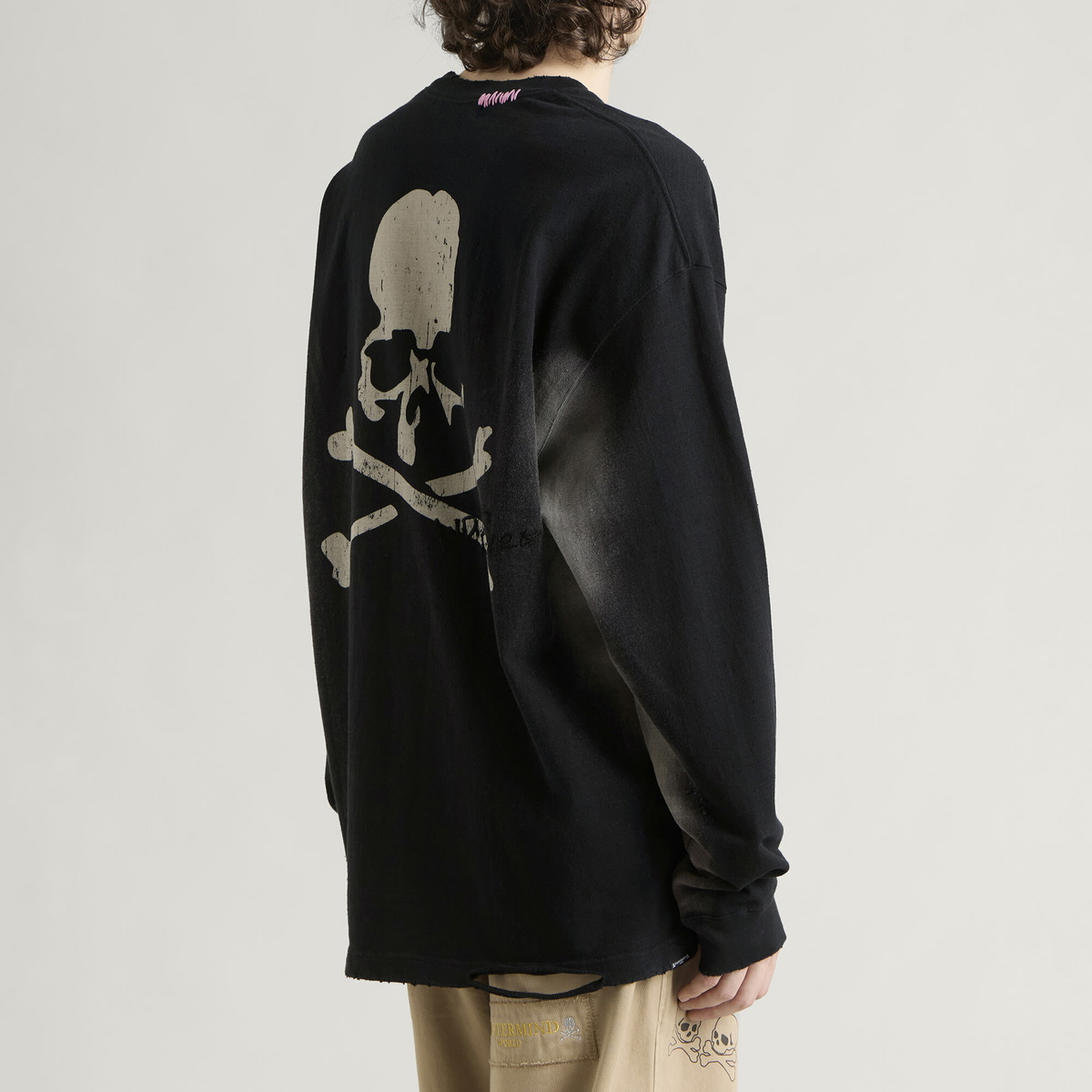 MASTERMIND WORLD Men's OG Vintage Long Sleeve T-Shirt in Black