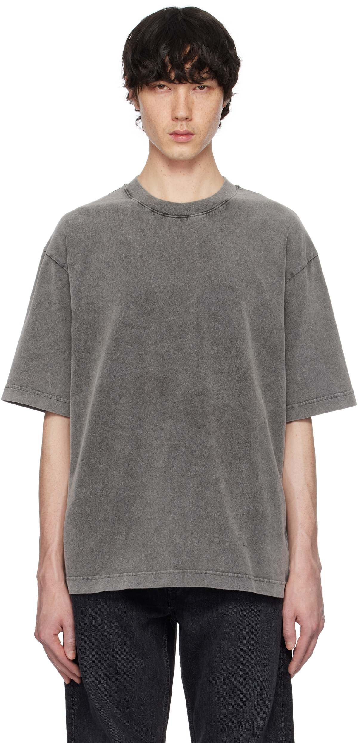 gray-relaxed-fit-crew-neck-t-