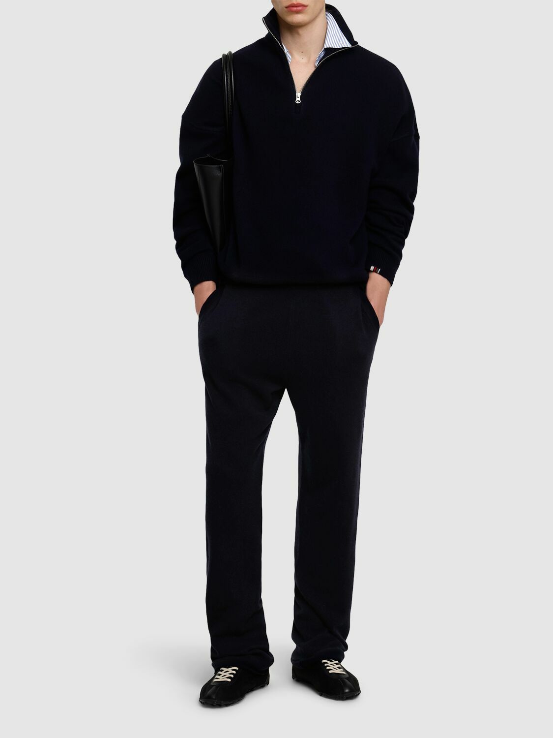 EXTREME CASHMERE N320 Rush Straight Leg Pants