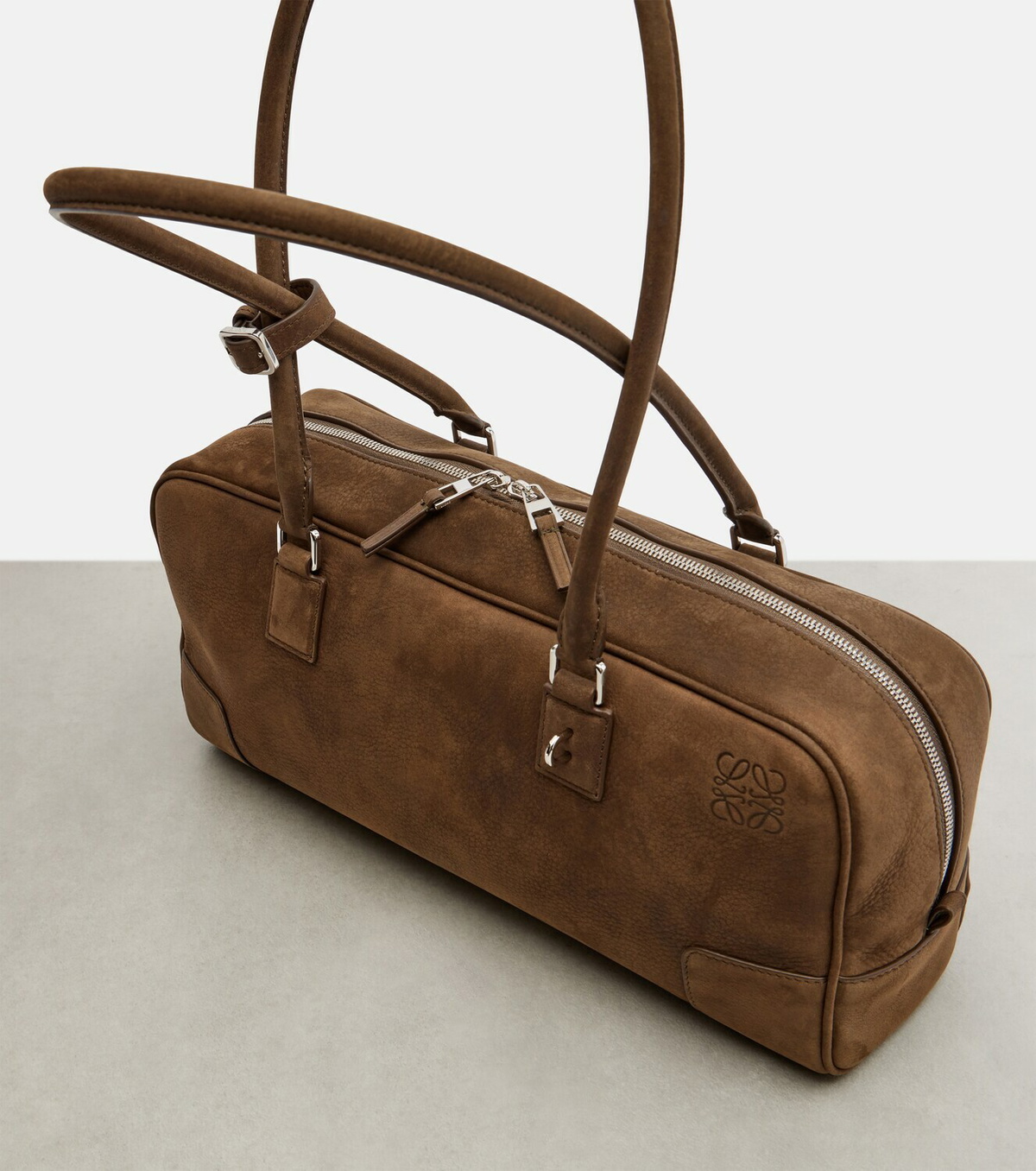 Loewe Amazona 31 leather shoulder bag