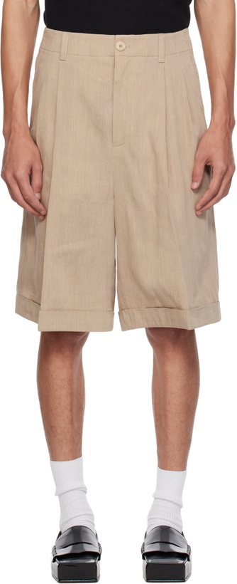 Photo: JACQUEMUS Beige 'The Pastro' Shorts