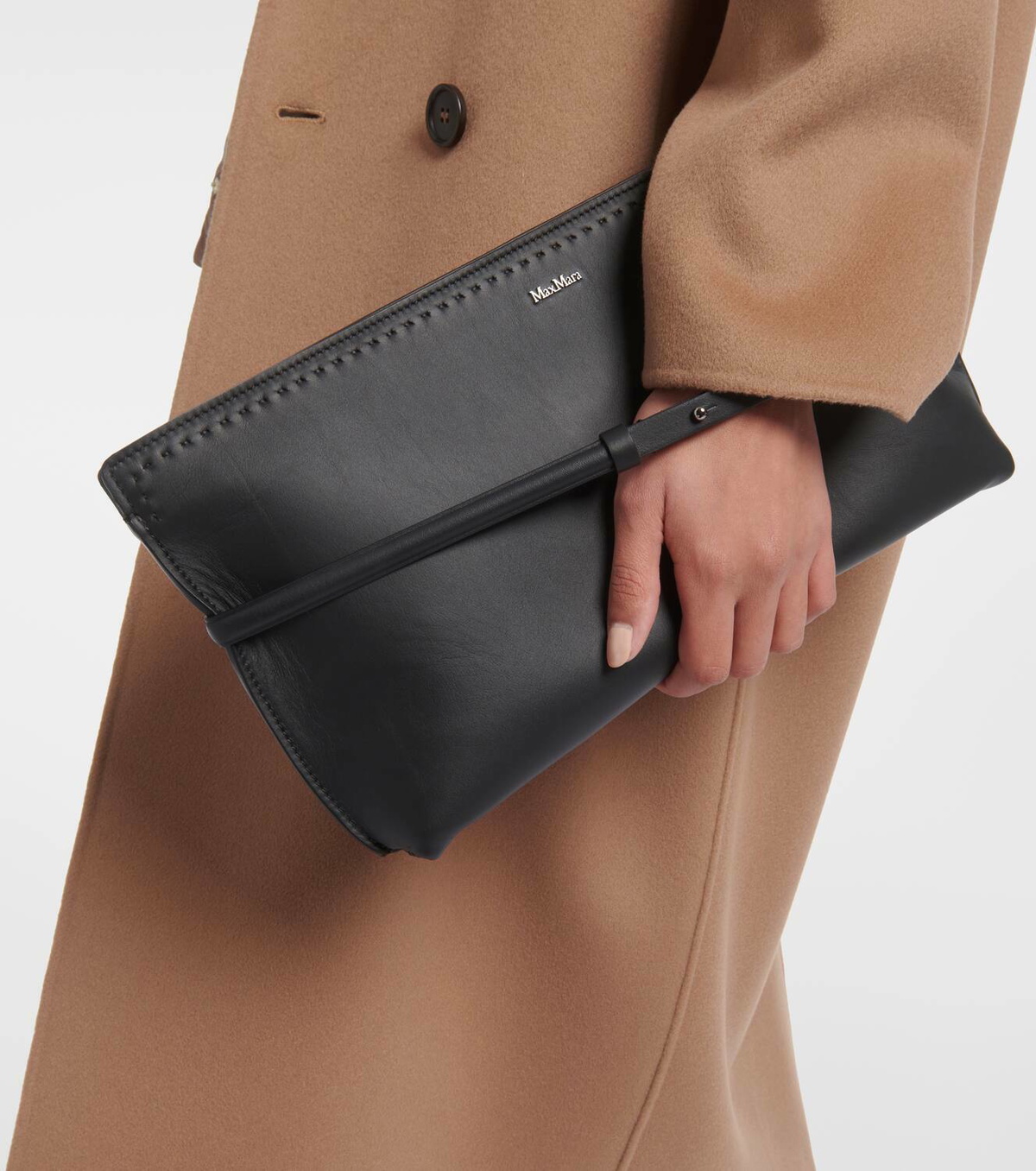 クラッチバッグ MAX MARA Leather clutch with l logoed detail Clutch bag black | Max Mara