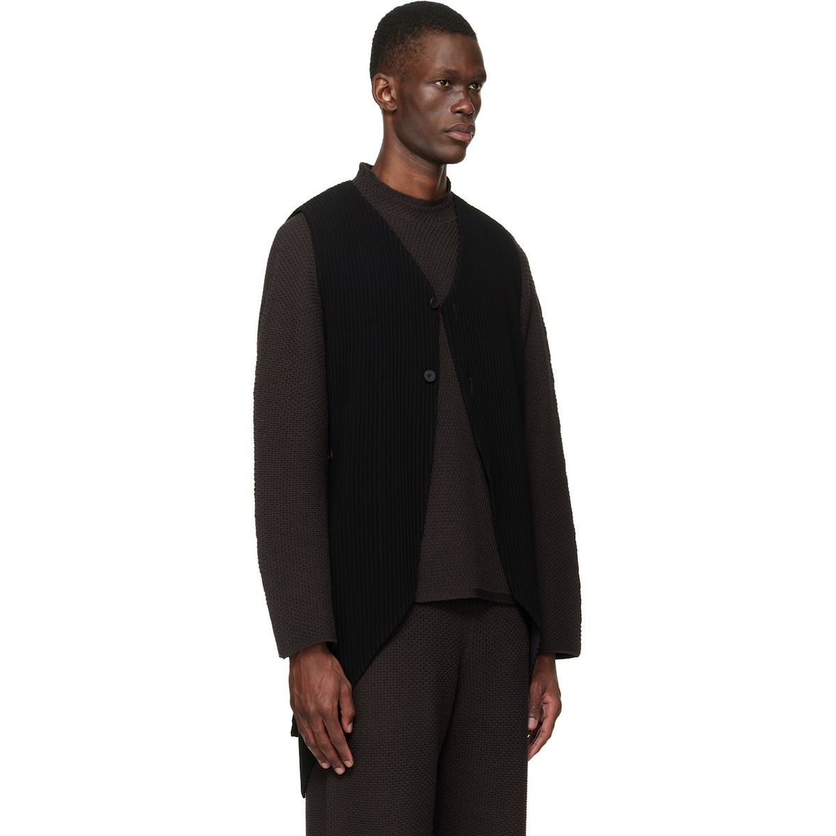HOMME PLISSÉ ISSEY MIYAKE Black Tuxedo Pleats Vest