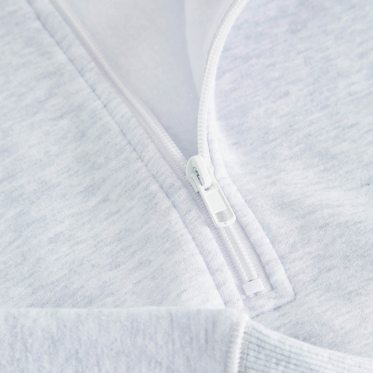 SKIMS Women's Cotton Fleece Cropped Half Zip in Light