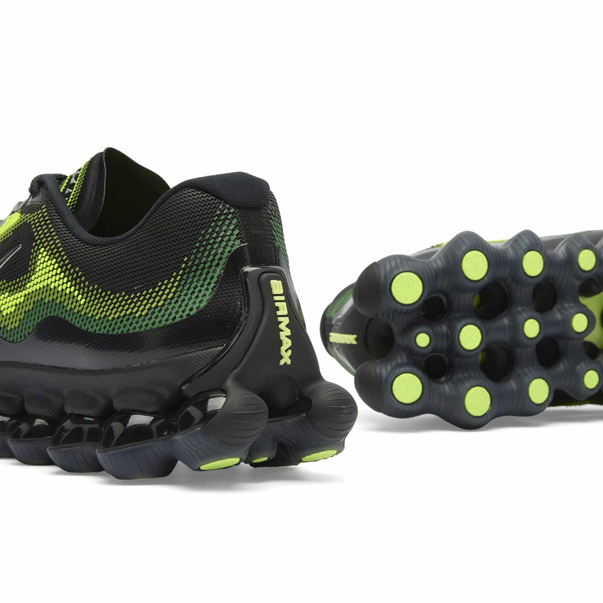 Nike Air Liquid Max Sneaker in Black. Chrome/Green Apple/Volt