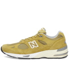 New Balance Men's M991GGW - Made in England Sneakers in Green