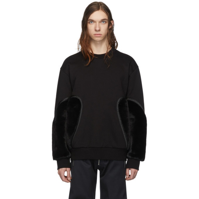 Photo: Feng Chen Wang Black Faux-Fur Panelled Sweatshirt