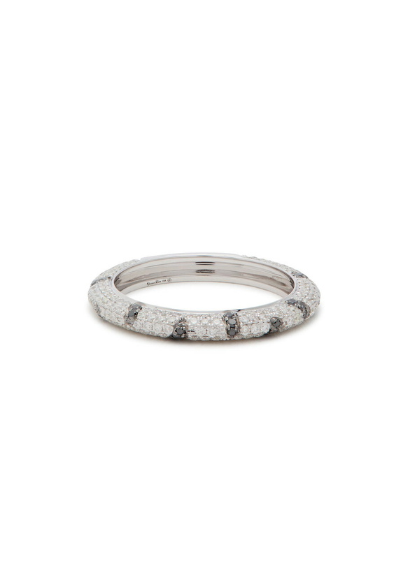 Photo: Yvonne Leon Mini Alliance Zèbre Diamants 18kt White Gold Ring