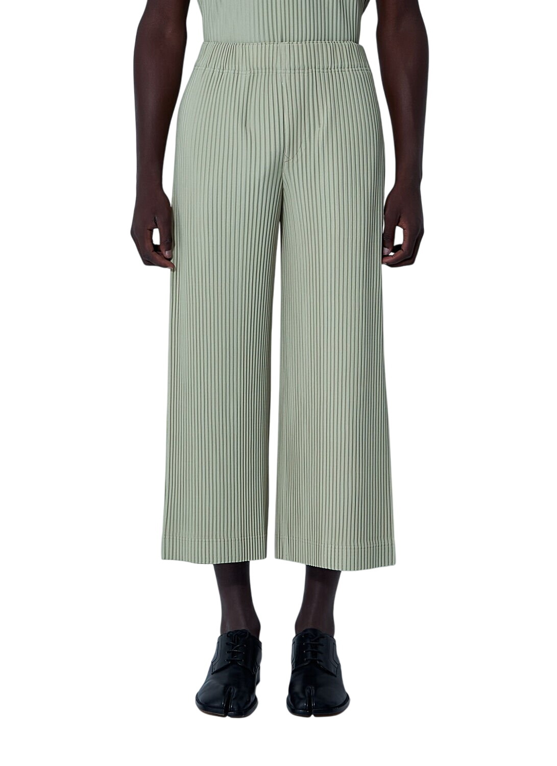 Homme Plissé Issey Miyake Men's Cropped JF124 Pant in Black Homme