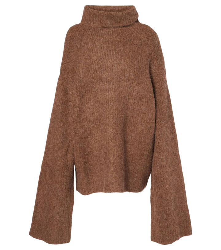 Photo: Entire Studios Oversized turtleneck sweater