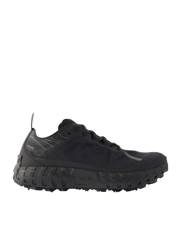 Photo: norda - 001A Dyneema® Running Sneakers - Black
