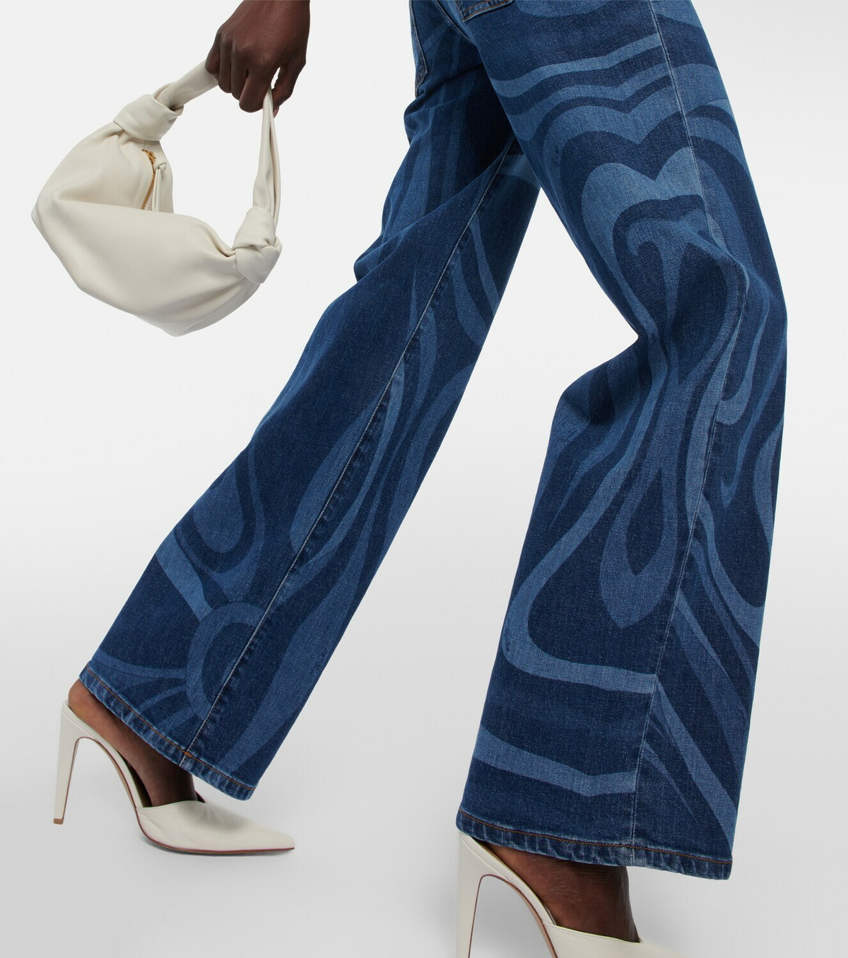 デニム・ジーパン Emilio Pucci 3RDT01 3R998 ABSTRACT-PRINT STRAIGHT-LEG Jeans Emilio Pucci Abstract-Print Straight-Leg Jeans - Blue