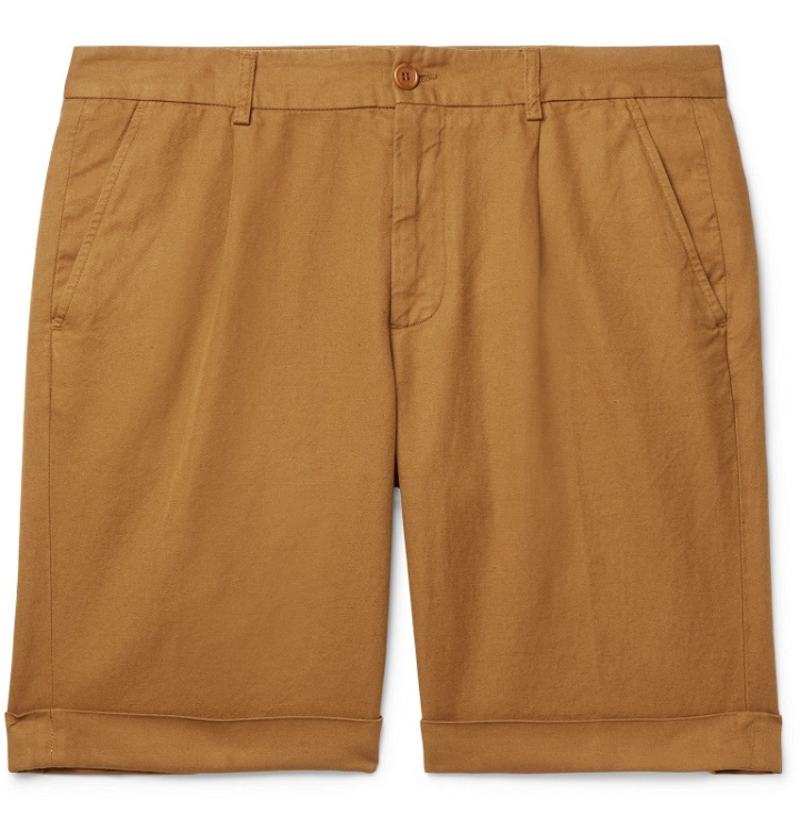 Photo: Aspesi - Slim-Fit Pleated Cotton and Linen-Blend Shorts - Yellow