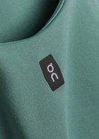 ON Core 2 in 1 Stretch-jersey Crop top Olive