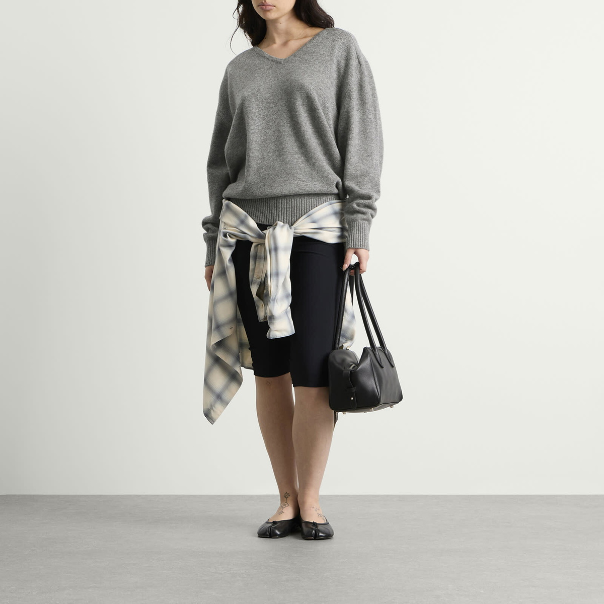 Nothing Written Women's Carna V-Neck Pullover in Gray