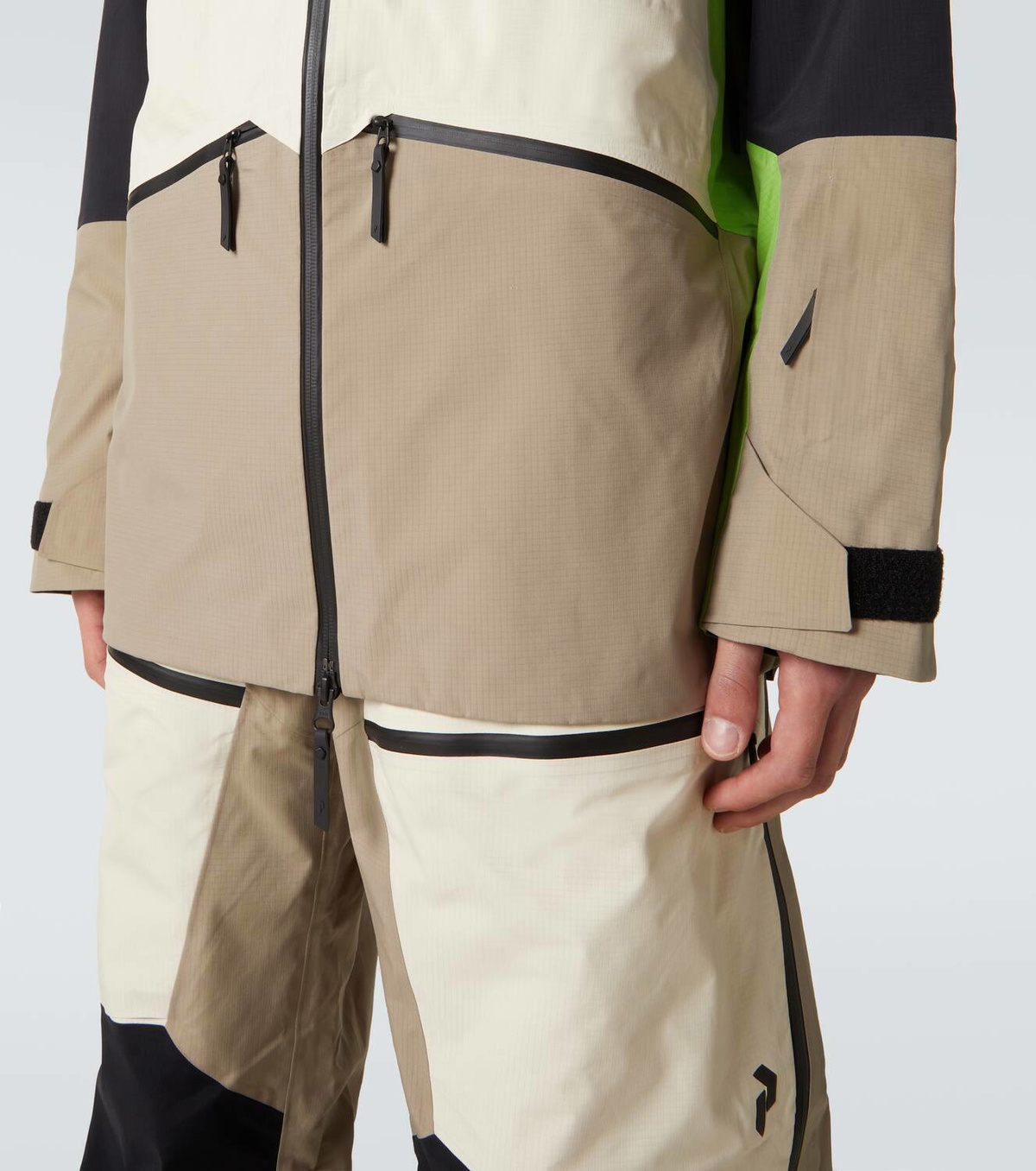 Peak Performance Vertical Gore-Tex® Pro 3L Shell ski jacket Peak