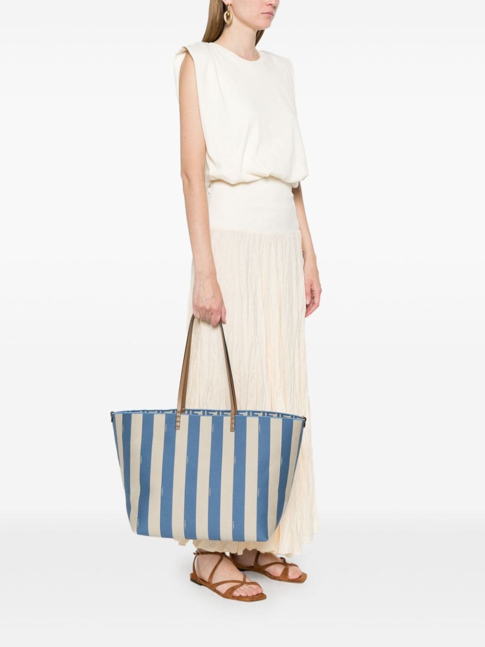 トートバッグ FENDI TOTE BAG ROLL LARGE Fendi - Roll Large Tote bag grey - The Corner