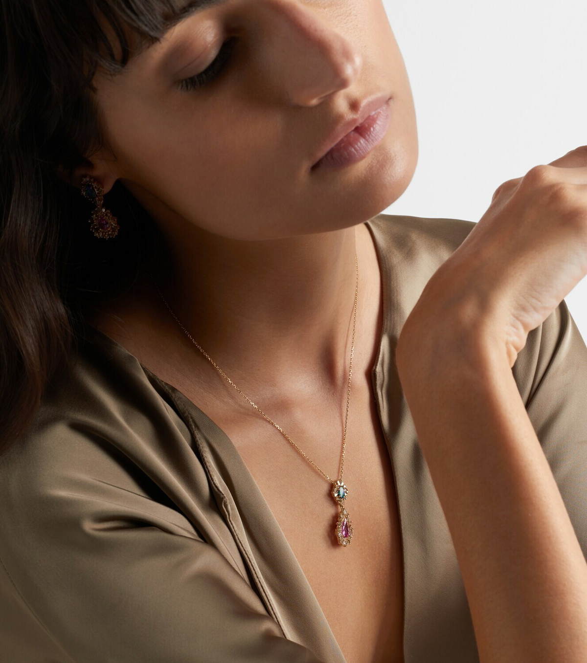 Suzanne Kalan 18kt gold pendant necklace with gemstones