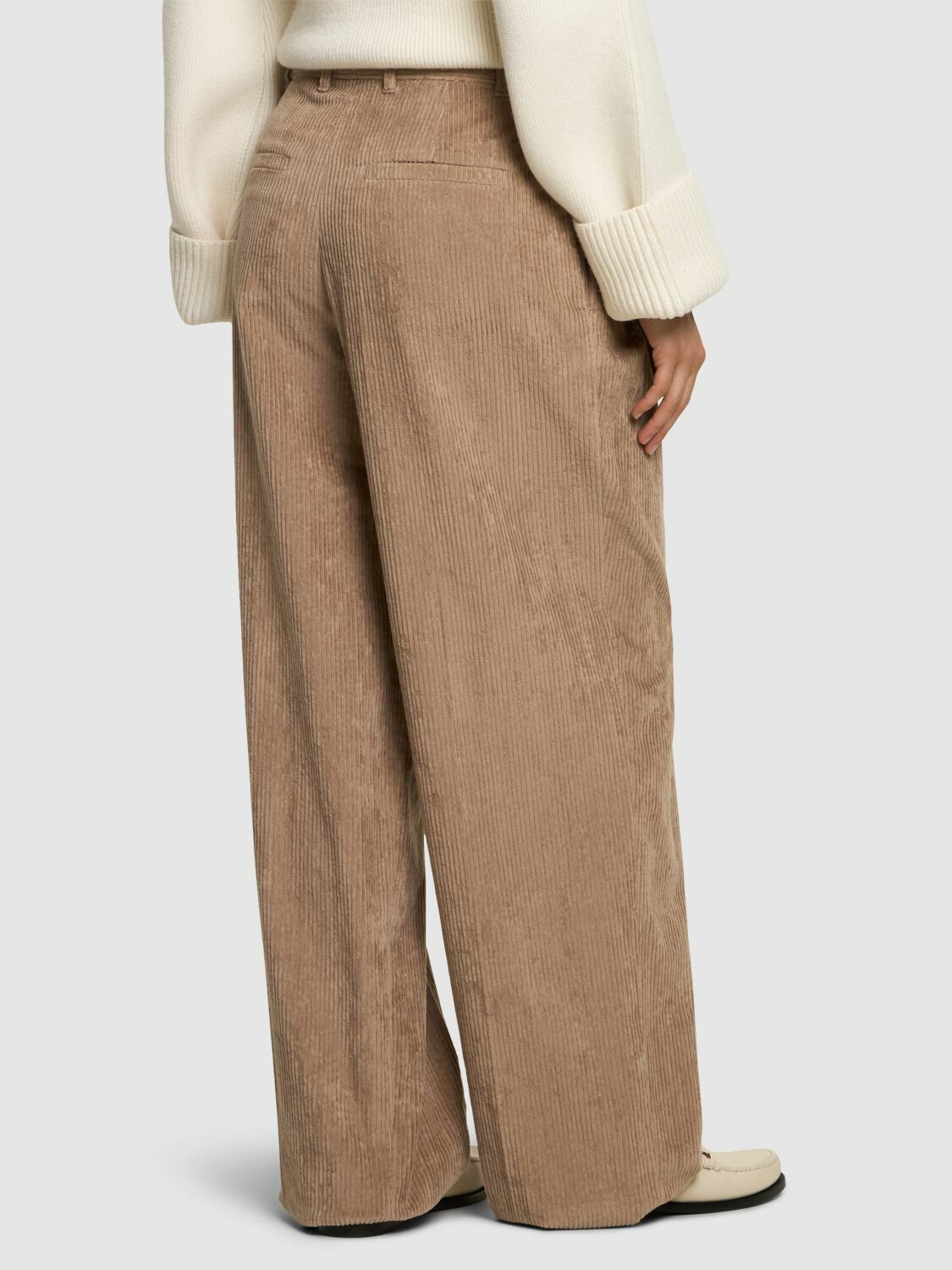 パンツ BRUNELLO CUCINELLI Fluid corduroy trousers with jewellery BRUNELLO CUCINELLI Corduroy wide-leg pants | NET-A-PORTER