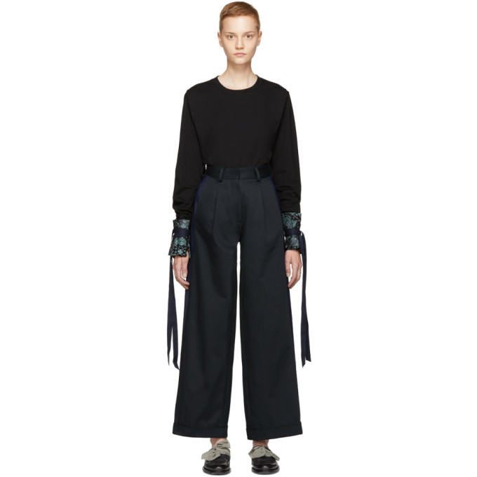 Photo: Ovelia Transtoto Black Floral Ruffled Sleeve T-Shirt