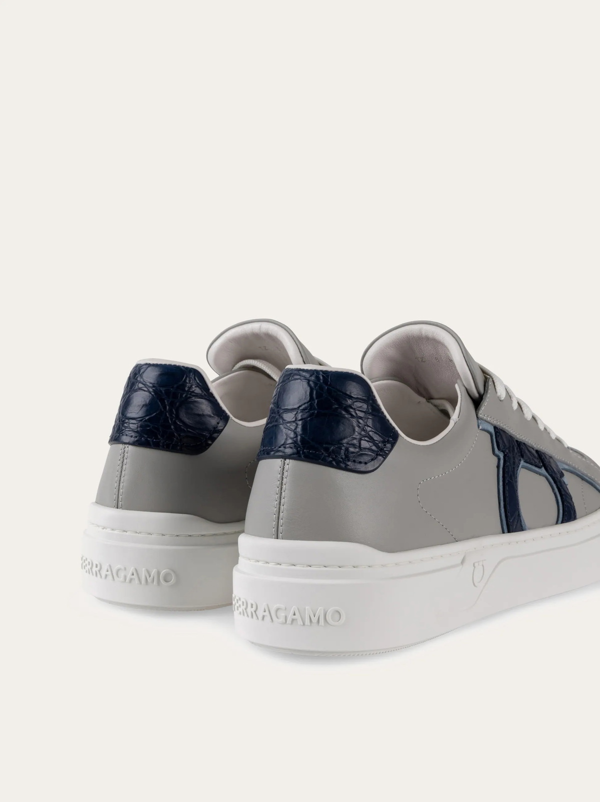 Ferragamo Mens Gancini low cut sneaker in Grey