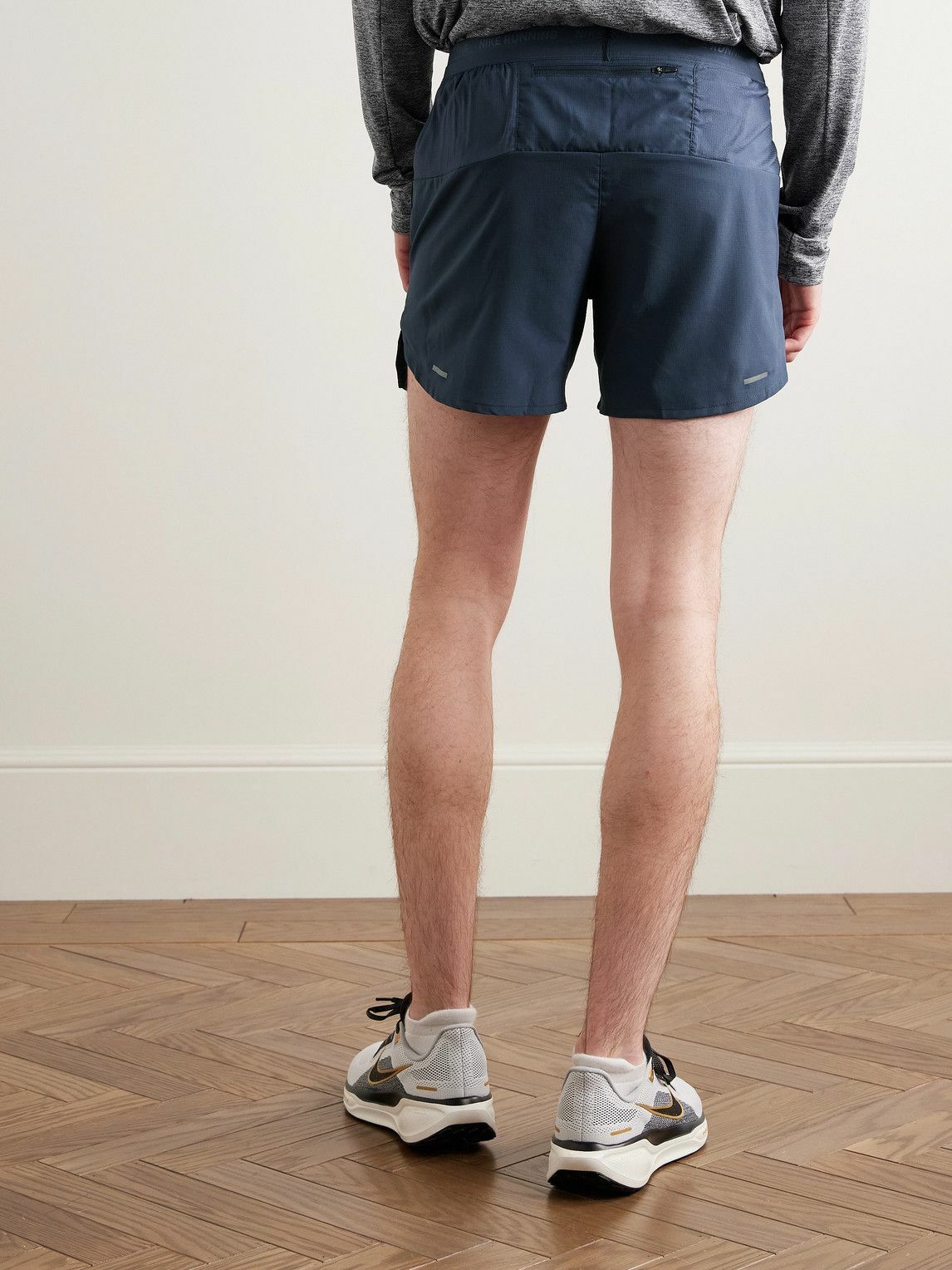 NIKE RUNNING - Stride Straight-Leg Mesh-Panelled Dri-FIT Ripstop Drawstring Shorts - Blue