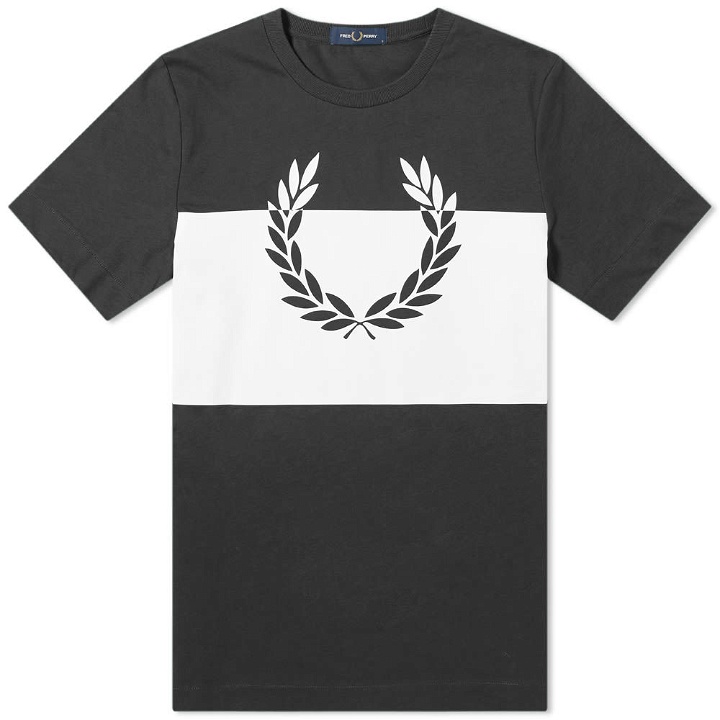 Photo: Fred Perry Authentic Printed Laurel Tee