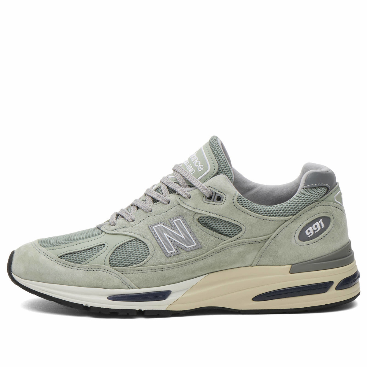 New Balance 991v2 Sneaker in Sea Grass/Silver